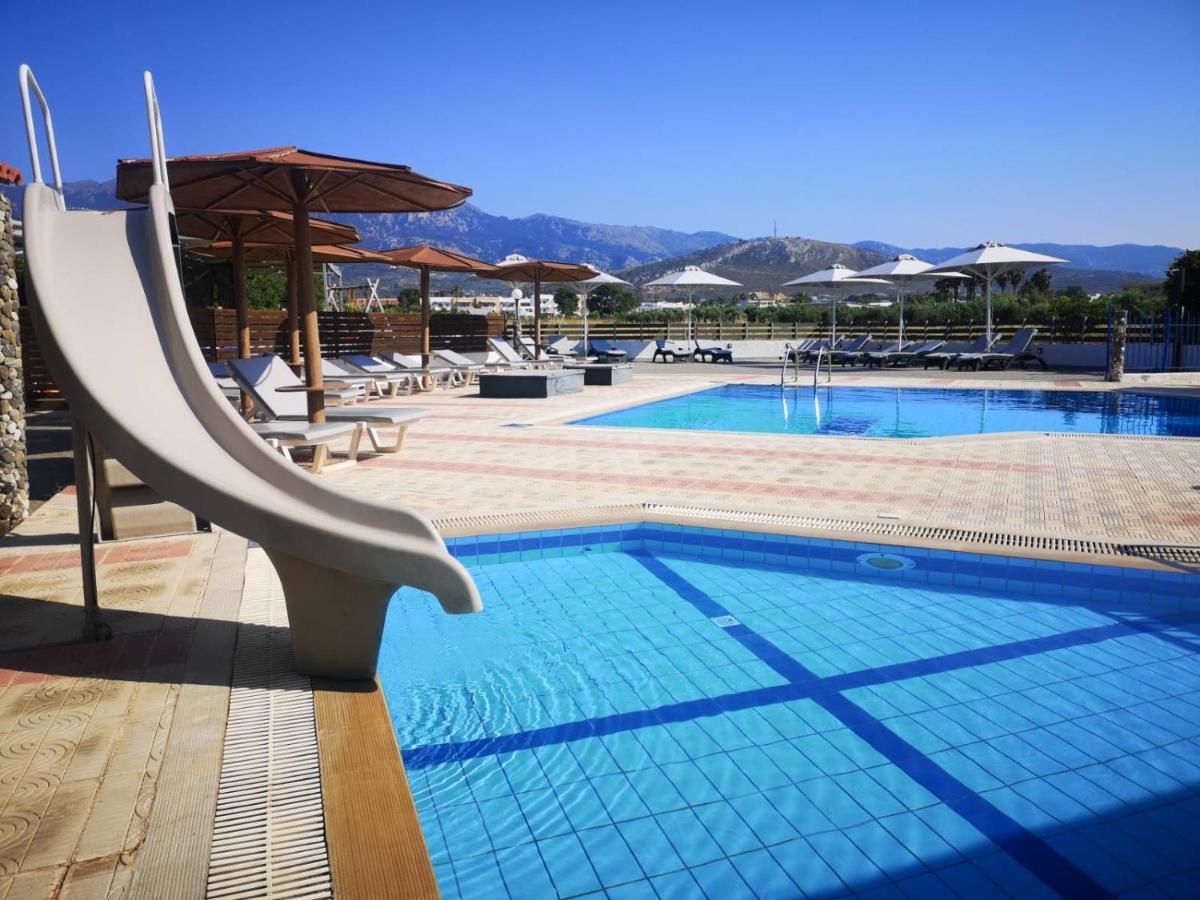 Golden Sun Lejlighedshotel Tigaki Eksteriør billede