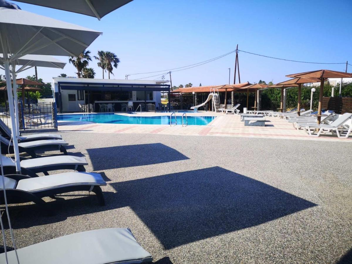 Golden Sun Lejlighedshotel Tigaki Eksteriør billede
